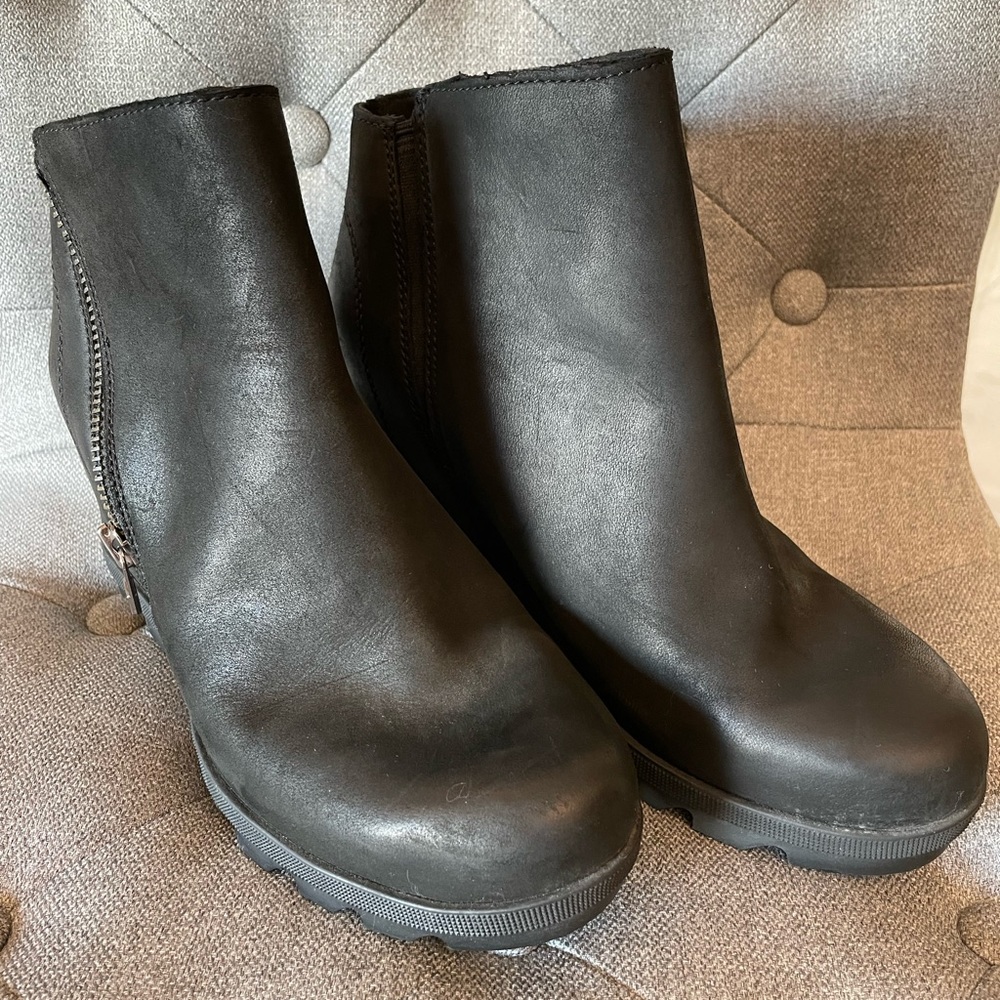 SOREL Leather Ankle Boots 🥾- Barely Used